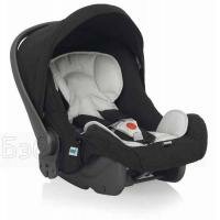 Автокресло детское Inglesina Huggy Multifix